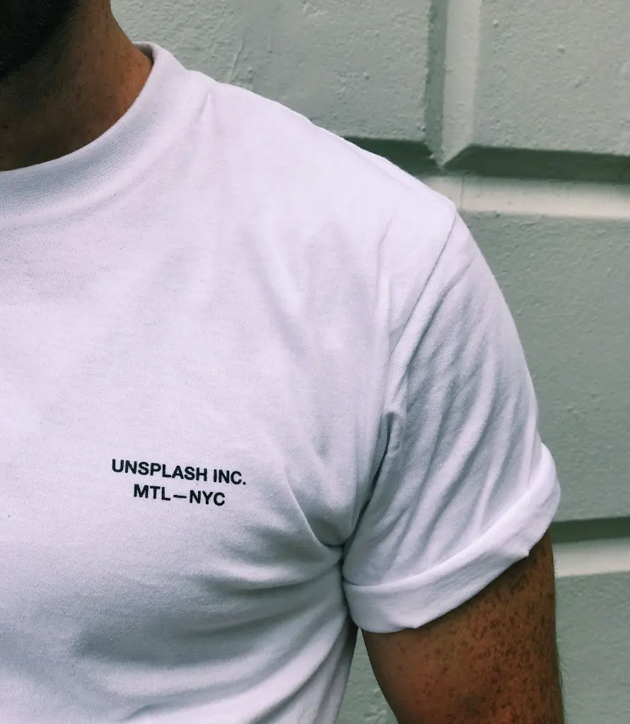 unsplash_Da0jti8Ekp8_T Shirt.jpg.jpg.webp