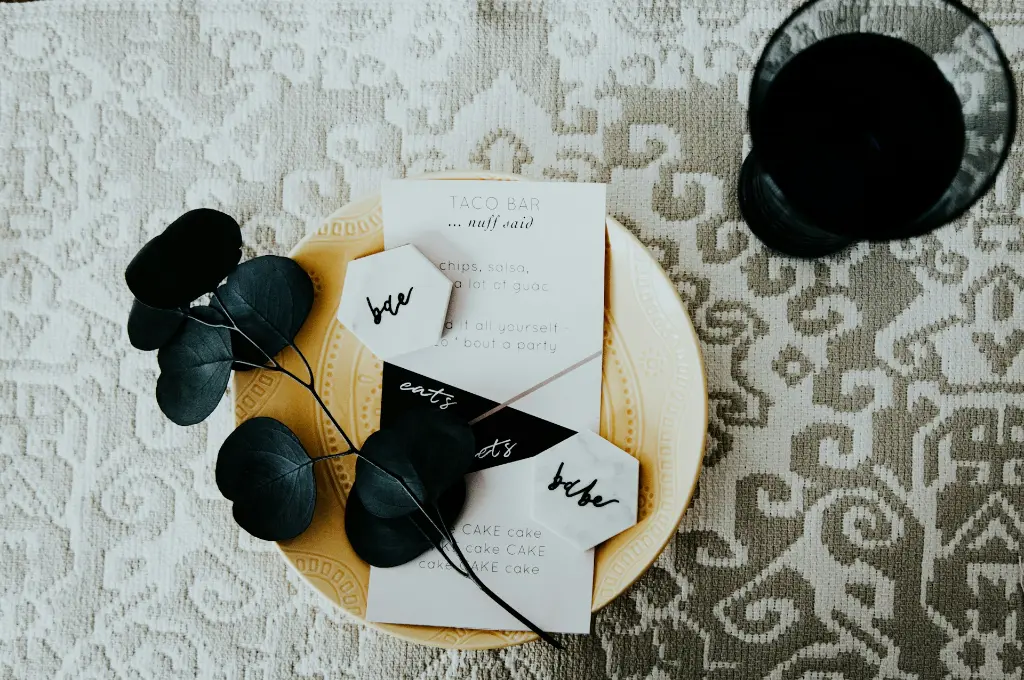 unsplash_PeEexIaKpqI_Wedding cards.jpg.jpg.webp
